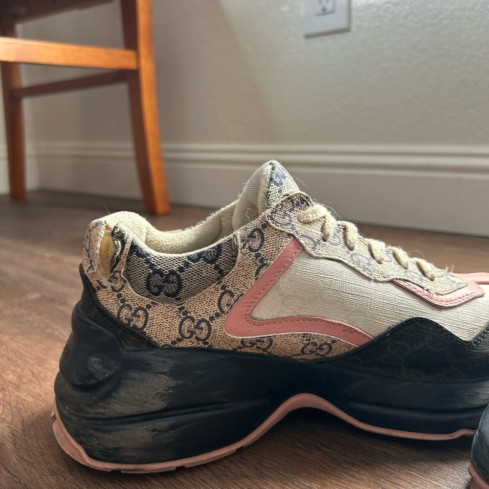 Gucci Rython Sneakers - Picture 3 of 9